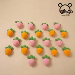 Móc khóa len handmade cà rốt Gật Gù Năng lượng cam hồng xoa dịu ngày dài