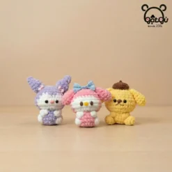 Móc khóa len Sanrio Gật Gù bộ ba Melody Kuromi Pompom thủ công