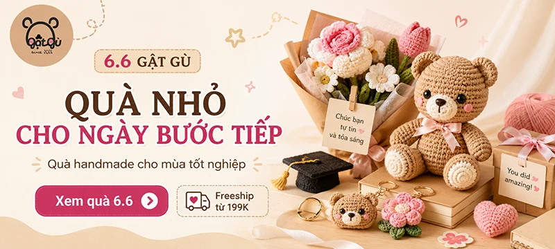 Hoa len, gấu bông len và móc khóa len làm quà tốt nghiệp handmade cho ngày bước tiếp